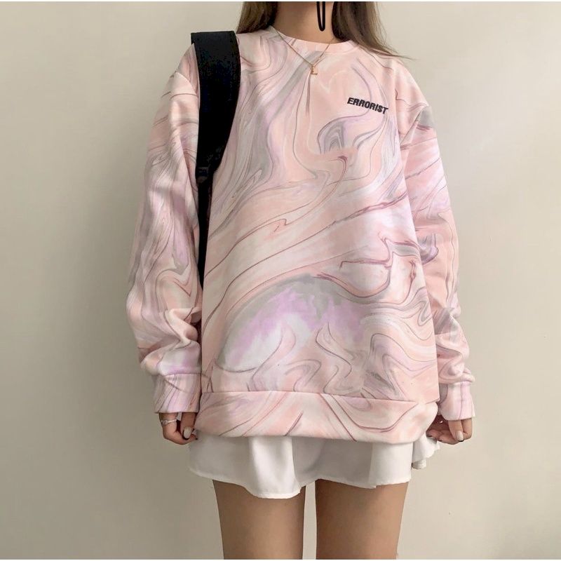 056e5122-phoi-sweater-voi-chan-vay-4 Các kiểu phối sweater với chân váy giúp nàng thật xinh xắn 4